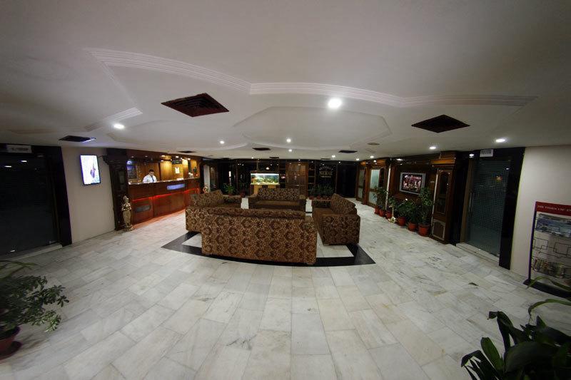 Hotel Dolphin Jalandhar Eksteriør billede